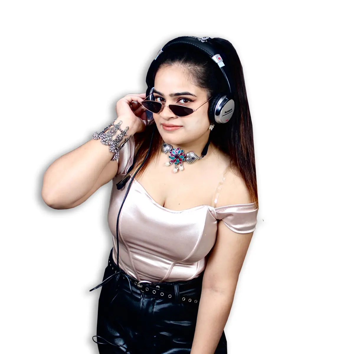 Mashupminati Official Female DJ - DJ Kaashi